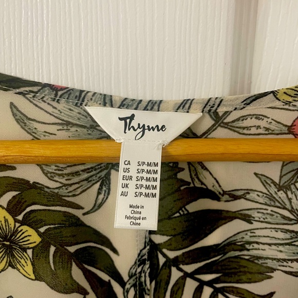 🎀2 for $15🎀 Thyme Materinity Sheer Duster - Picture 3 of 4